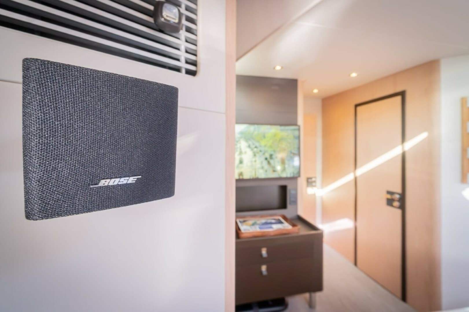 2020 Beneteau Oceanis Yacht 62 - Image 38