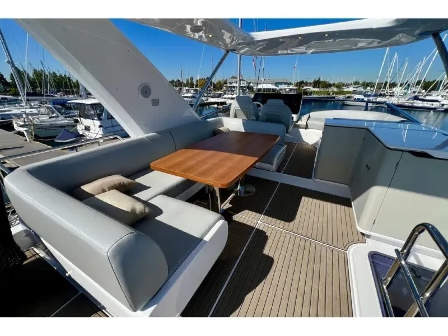 2024 Azimut FLY 60 - Image 24