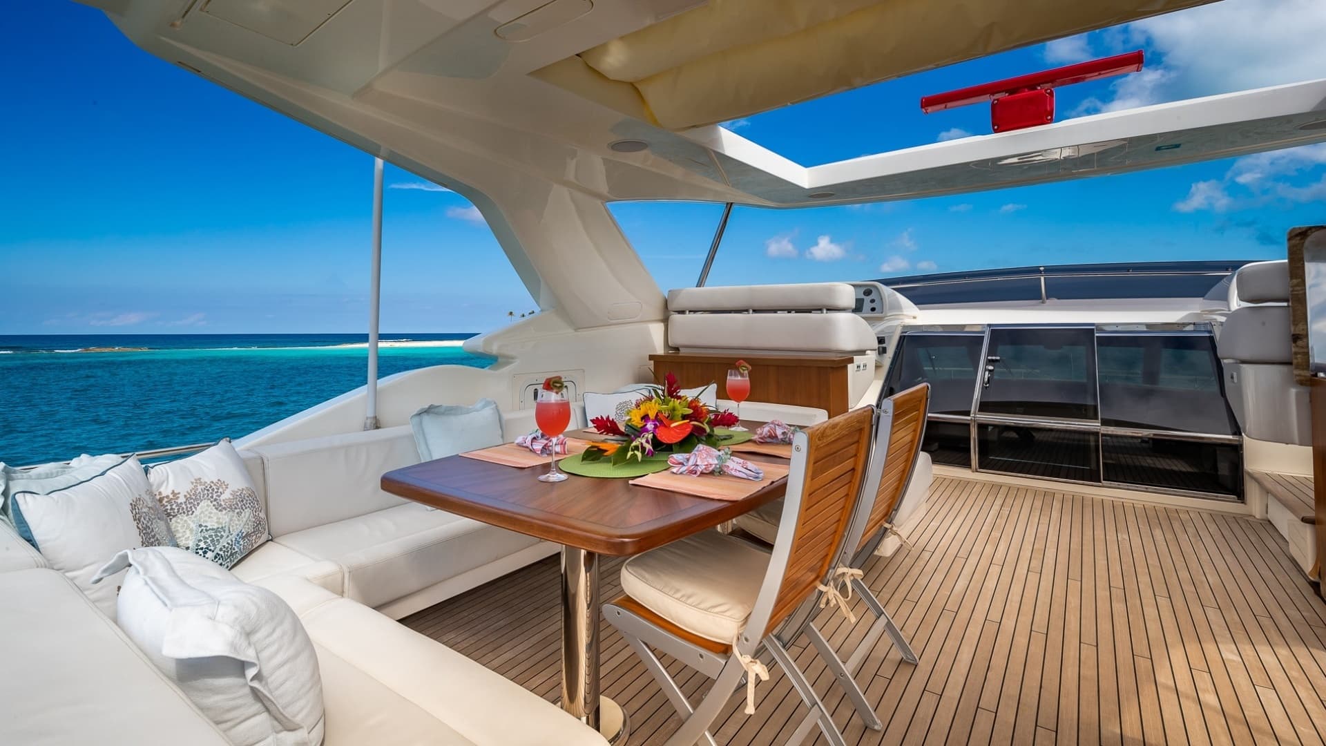 2012 Custom Line Raised Pilothouse - Image 15