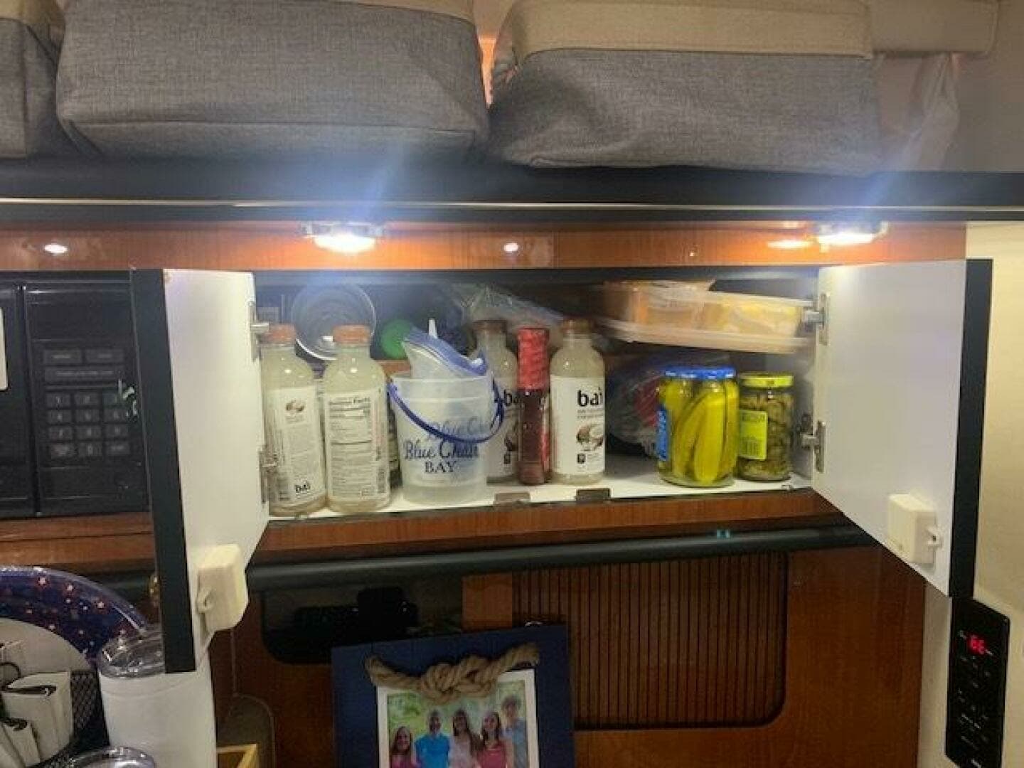 2001 Sea Ray 340 Sundancer - Image 27