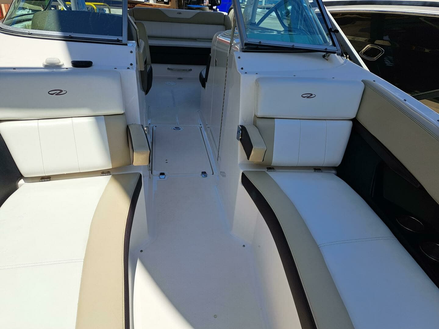 2014 Regal 2700 Bowrider - Image 18