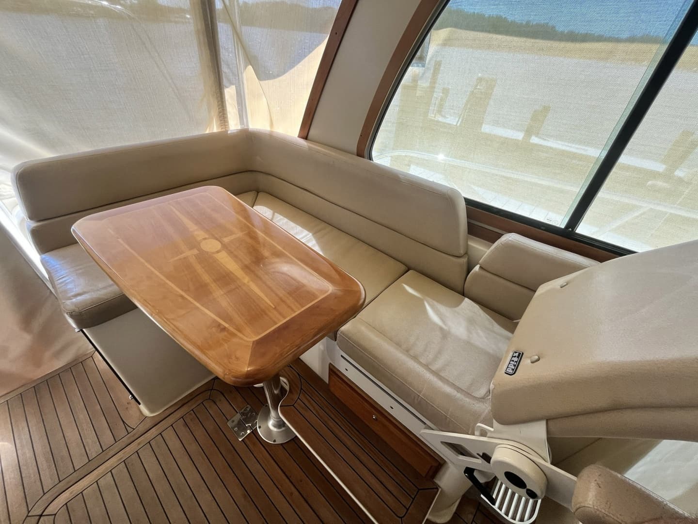 2007 Sabre 34 Express - Image 20