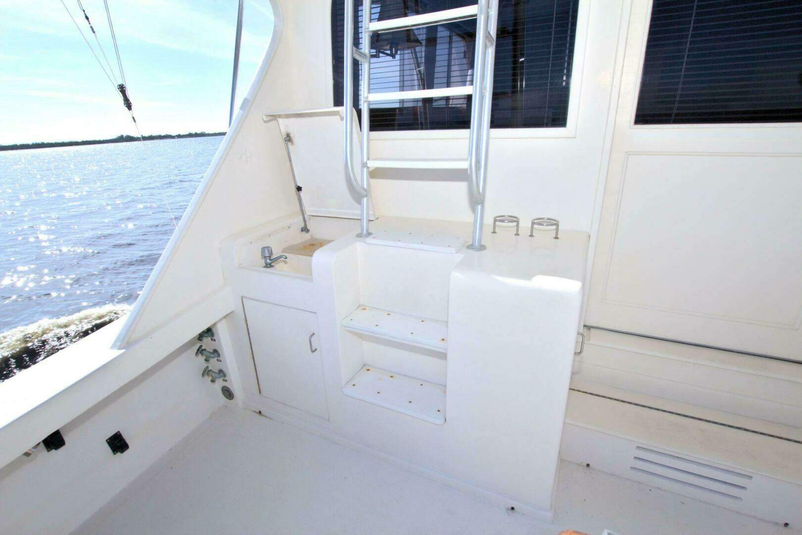 1990 Post 44 Sport Fisherman - Image 23