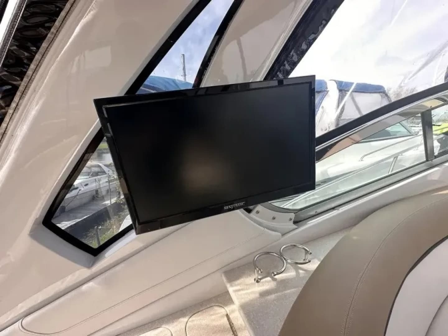 2015 Four Winns 375 Vista - Image 15