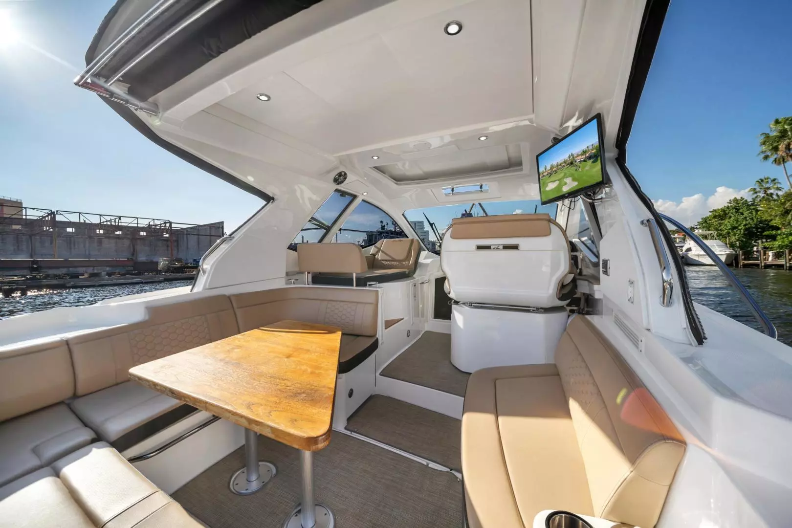 2019 Sea Ray Sundancer Coupe - Image 15