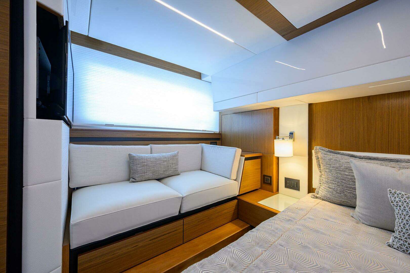 2023 Tiara Yachts C49 - Image 18