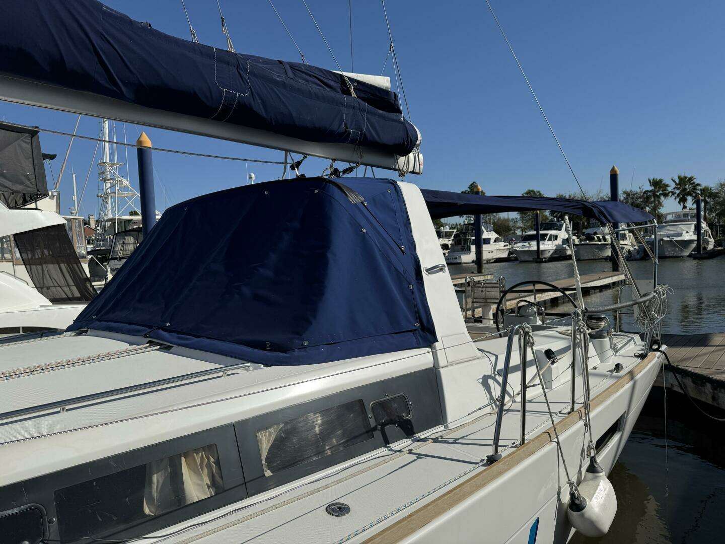 2015 Beneteau Oceanis 45 - Image 8