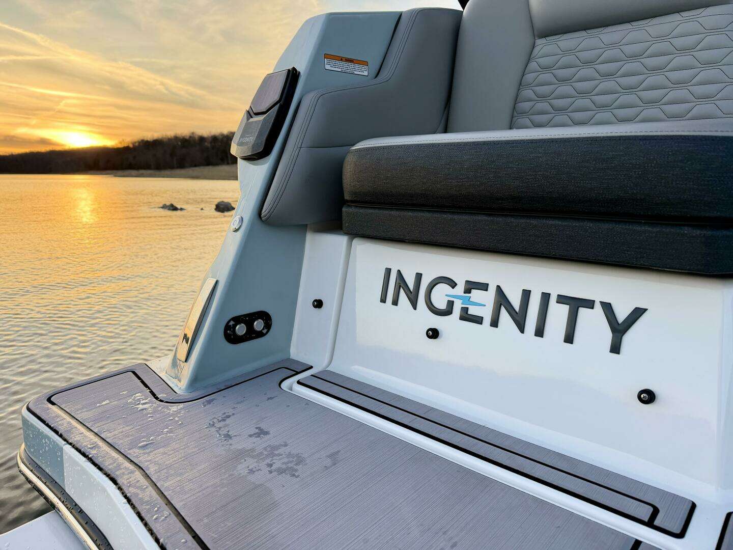 2023 Correct Craft Ingenity 23EL2 Electric Boat - Image 194