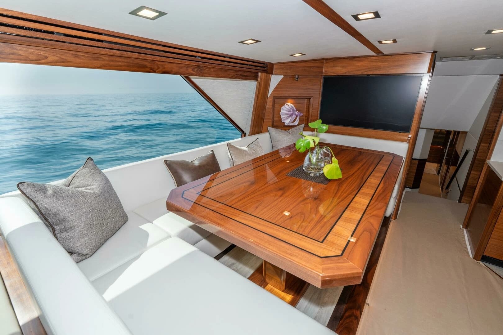 2025 Viking 90C - Image 26