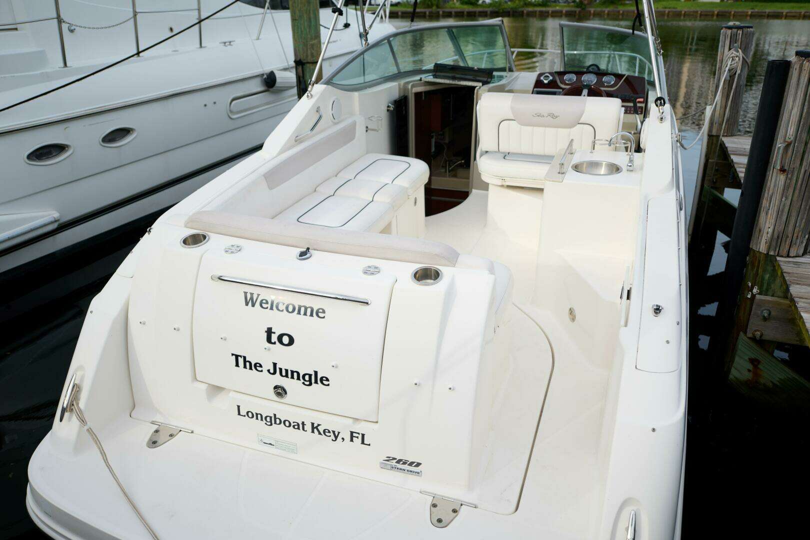 2011 Sea Ray 260 Sundancer - Image 7