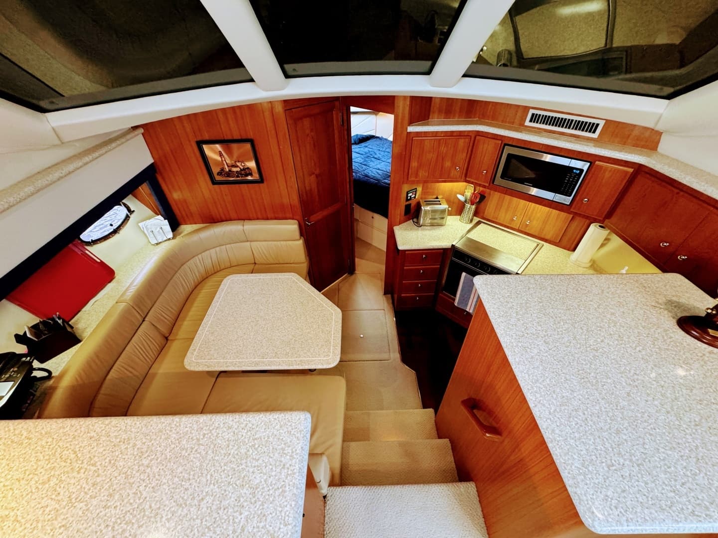 1999 Carver 406 Aft Cabin Motor Yacht - Image 34