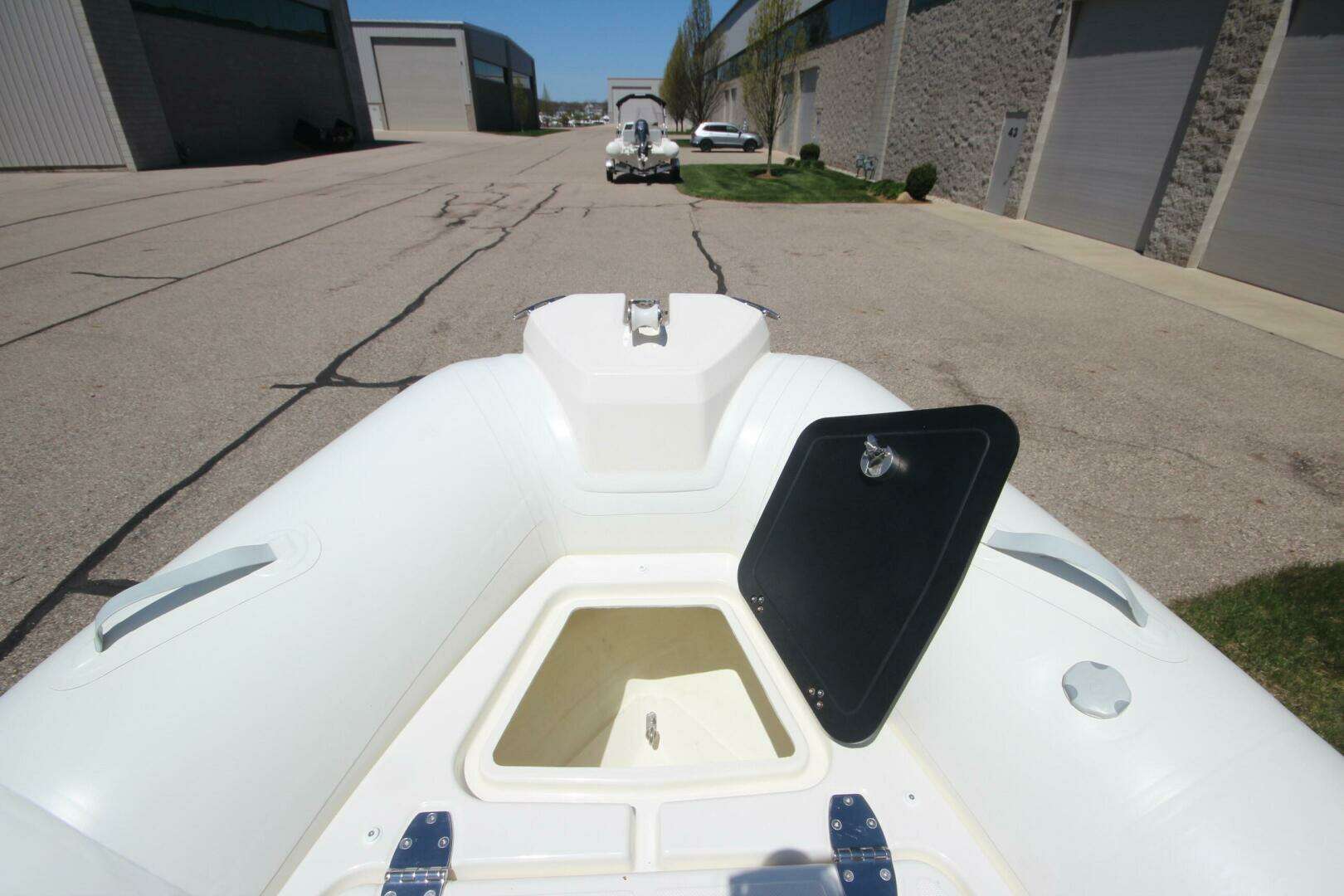 2025 Zodiac Medline 6.8 NEO - Image 23