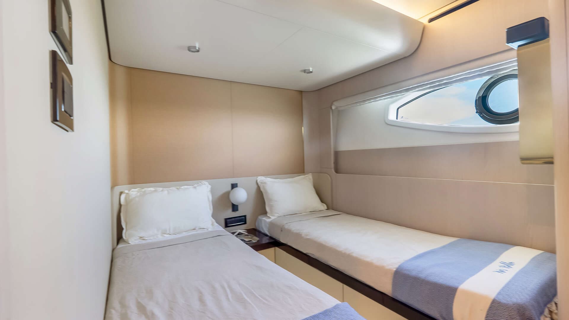 2025 Azimut 78 FLY - Image 28