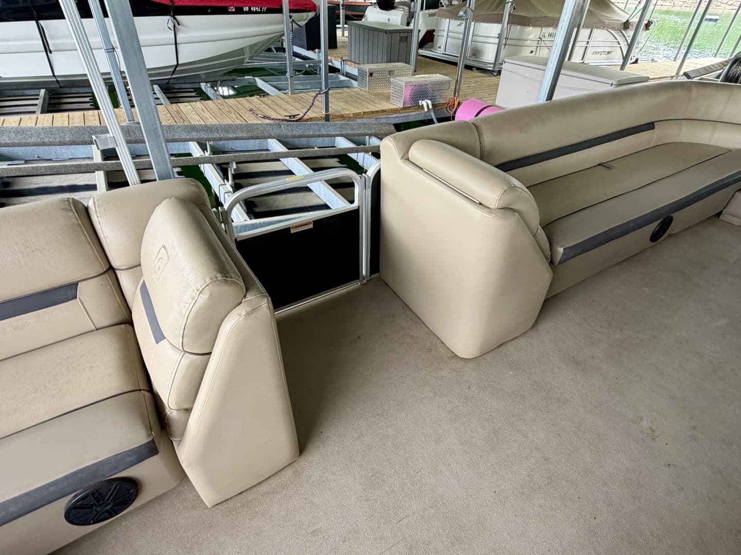 2019 Sweetwater 2386 Cruise Pontoon - Image 44