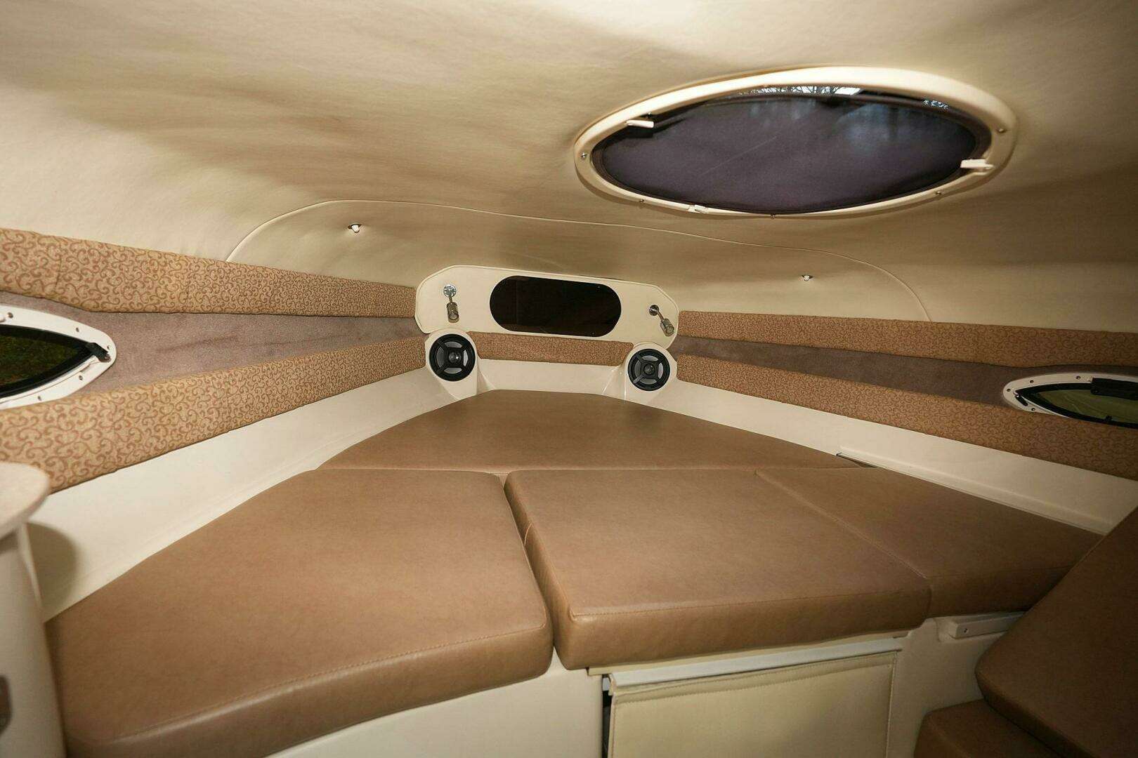 2016 Stingray 225 CR - Image 50