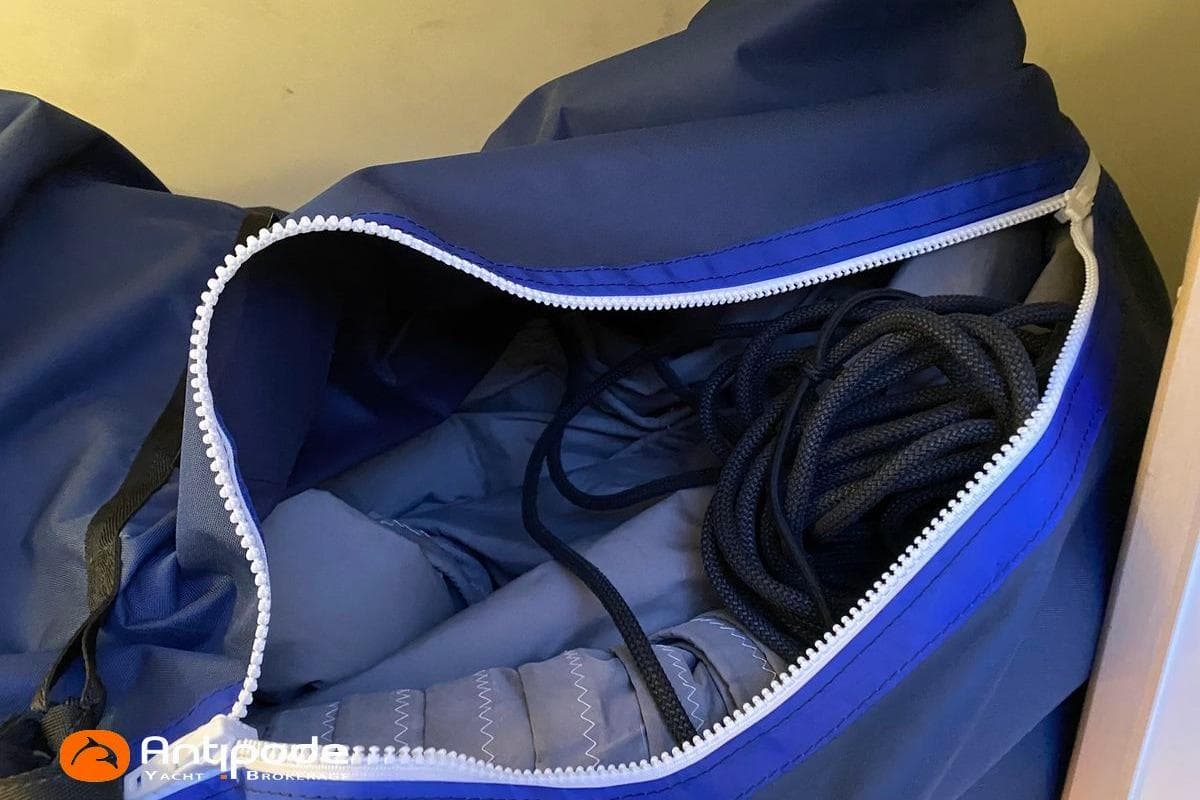 Blue bag with coiled rope inside, featuring JPK 45 FC 2018 model.