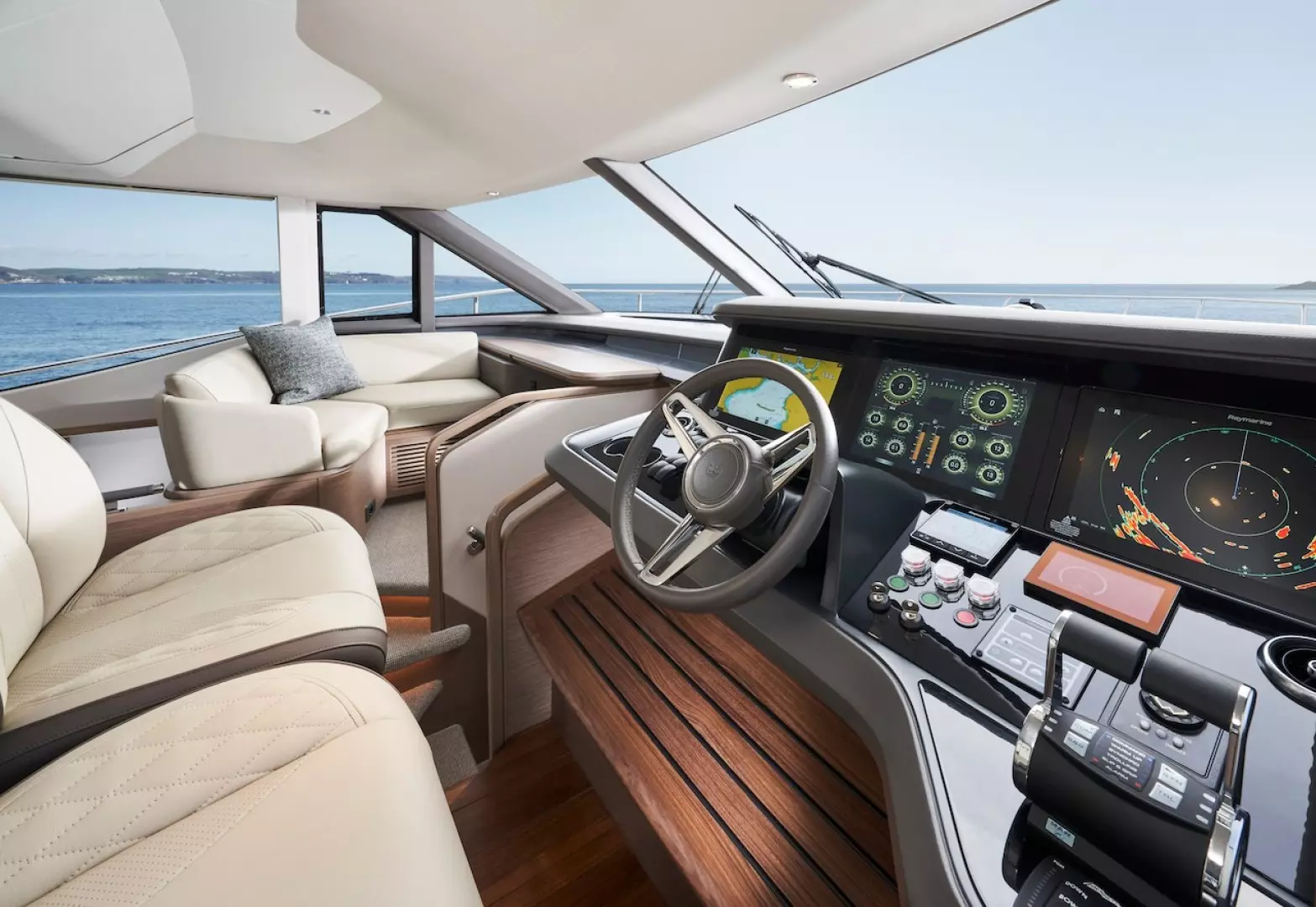 2027 Princess Y72 - Image 22