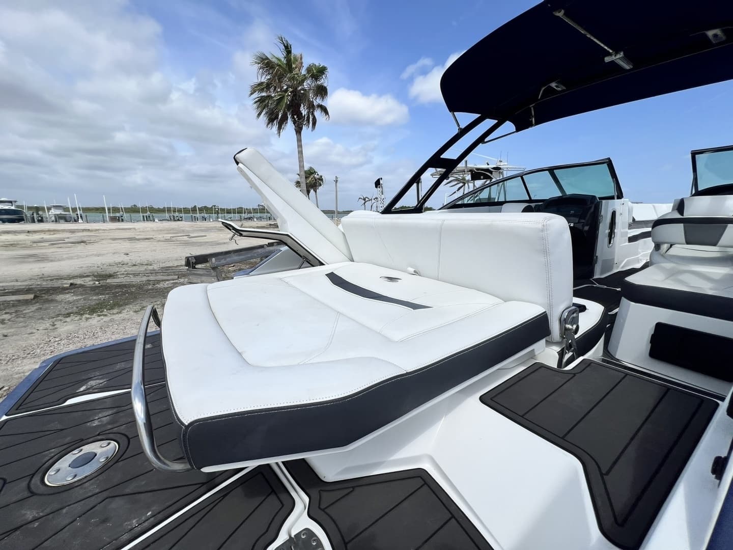 2015 Monterey 268SS - Image 26