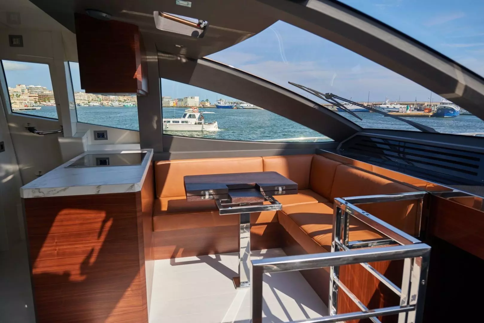 2020 Astondoa 80 Flybridge - Image 7