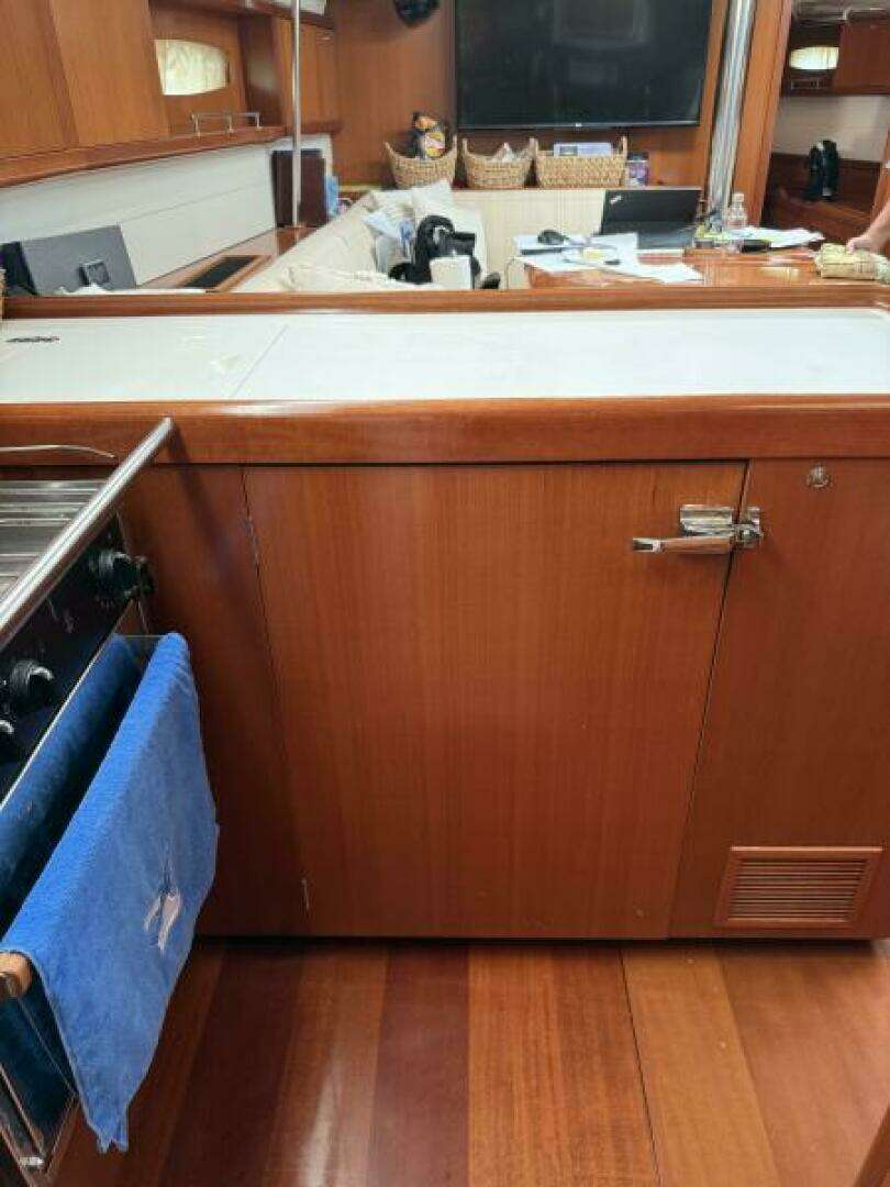 2007 Beneteau 49 - Image 6