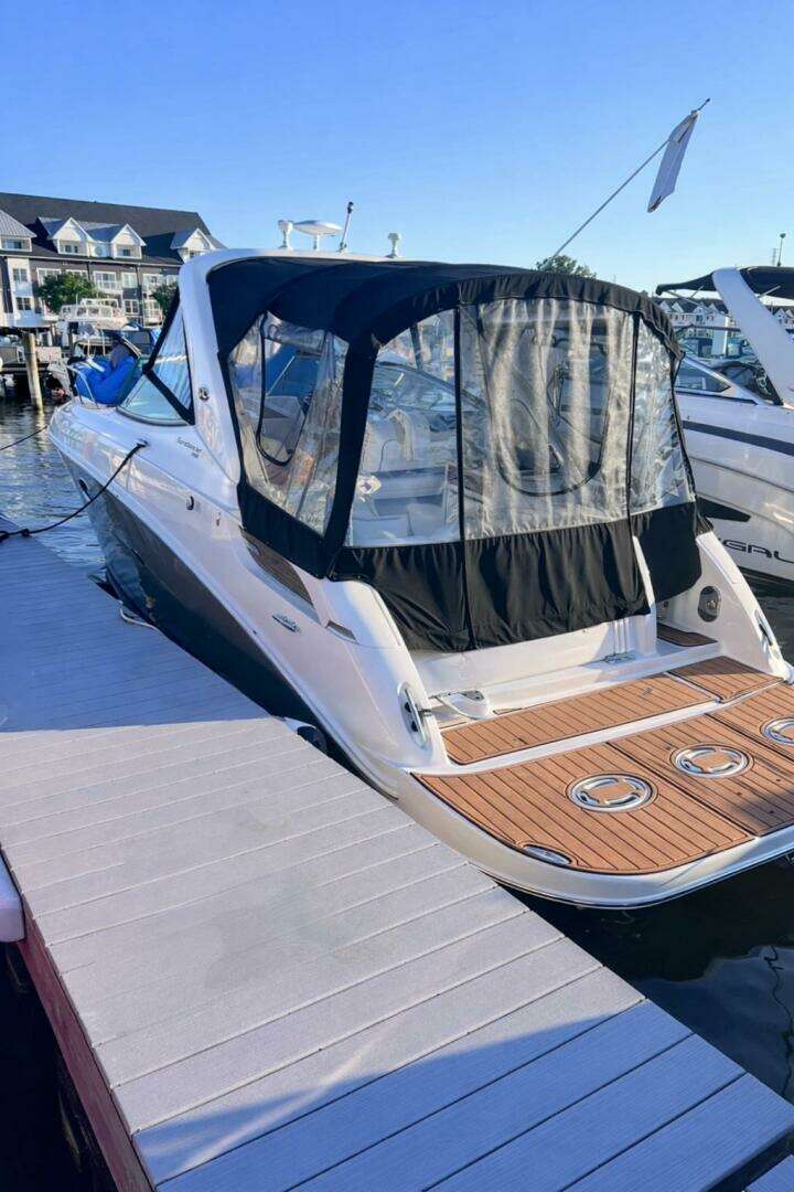 2010 Sea Ray 310 Sundancer - Image 3