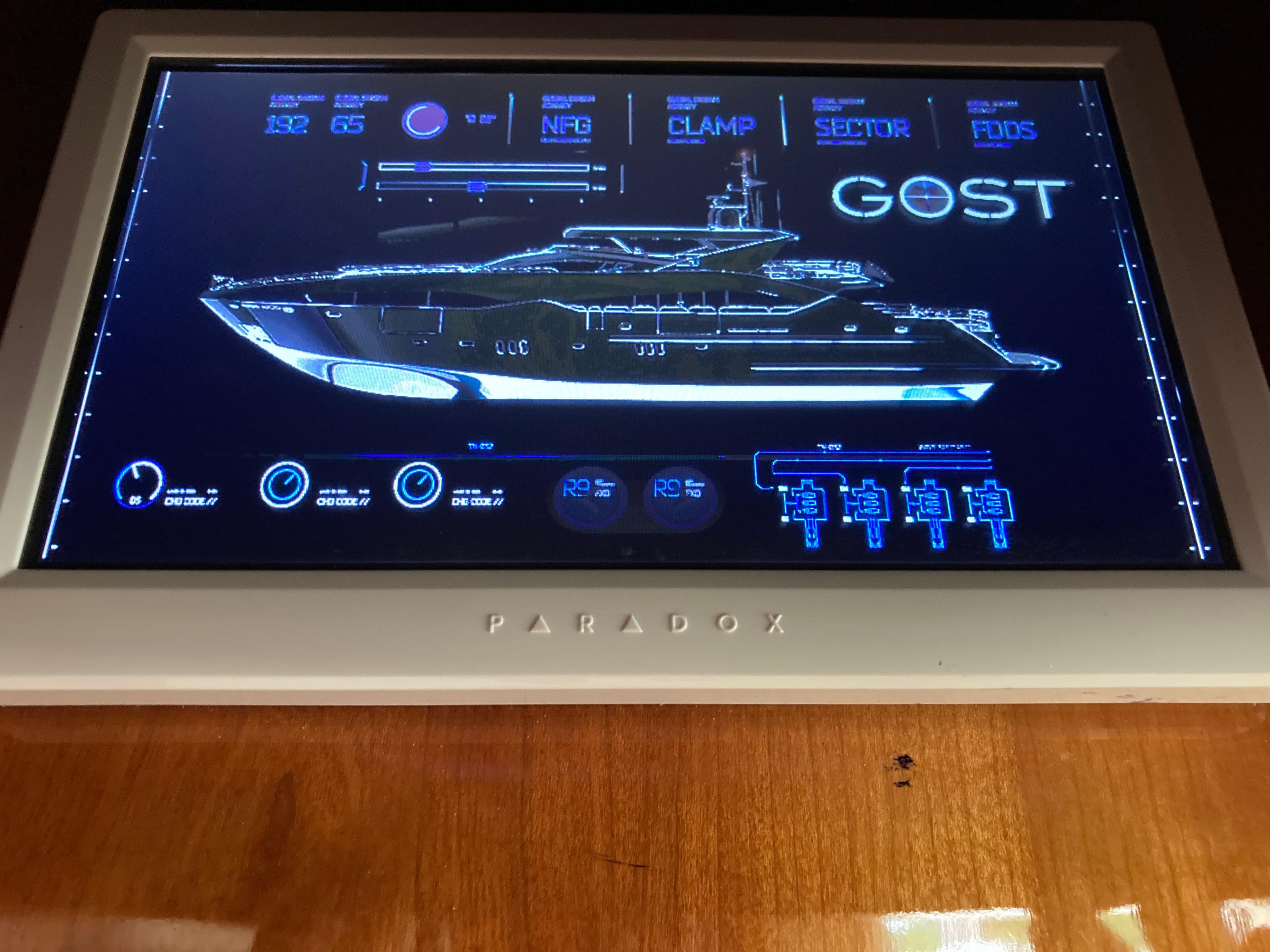Touchscreen display showing Azimut 80 Carat yacht controls, 2005 model, with navigation and system information.