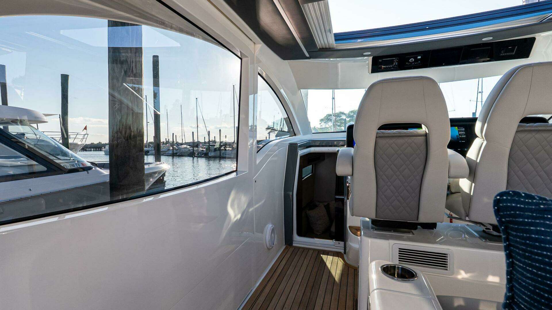 2027 Valhalla Boatworks V-55 Sport Yacht - Image 25