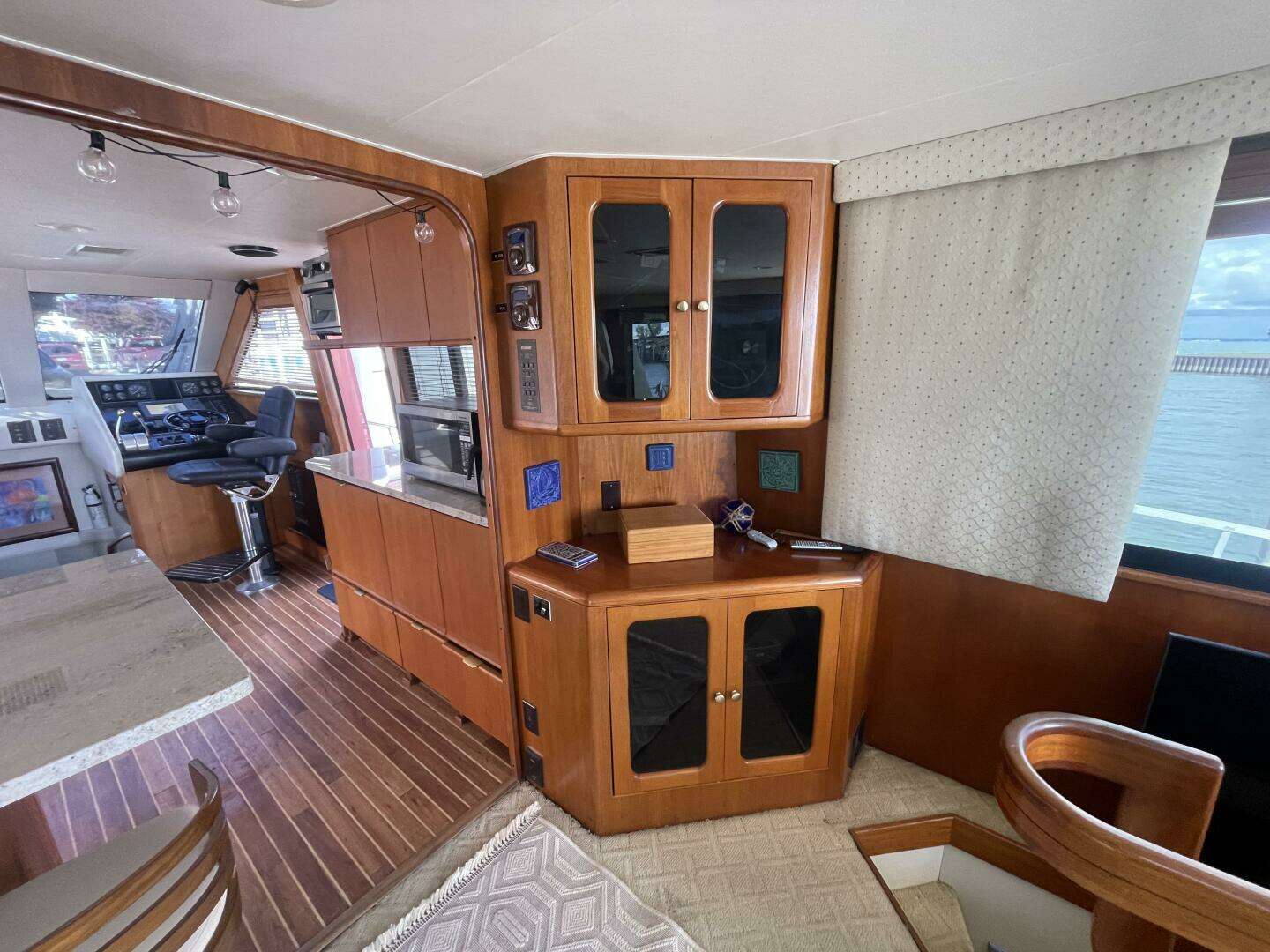 1993 Viking 50 Motor Yacht - Image 50