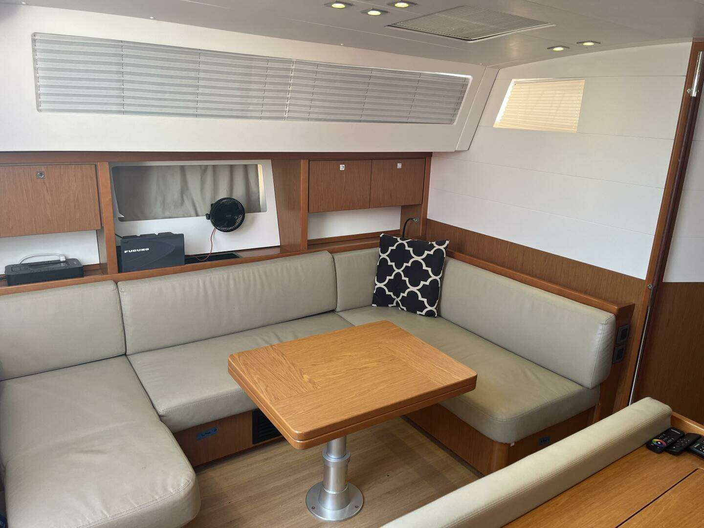 2014 Beneteau Sense 50 - Image 13