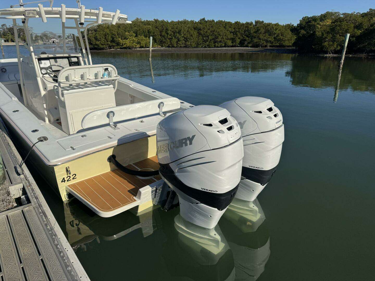 2006 Jupiter 31 CC Forward Seating - Image 13