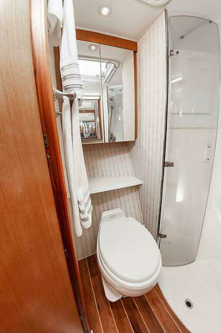 2003 Ocean 57 Convertible - Image 60