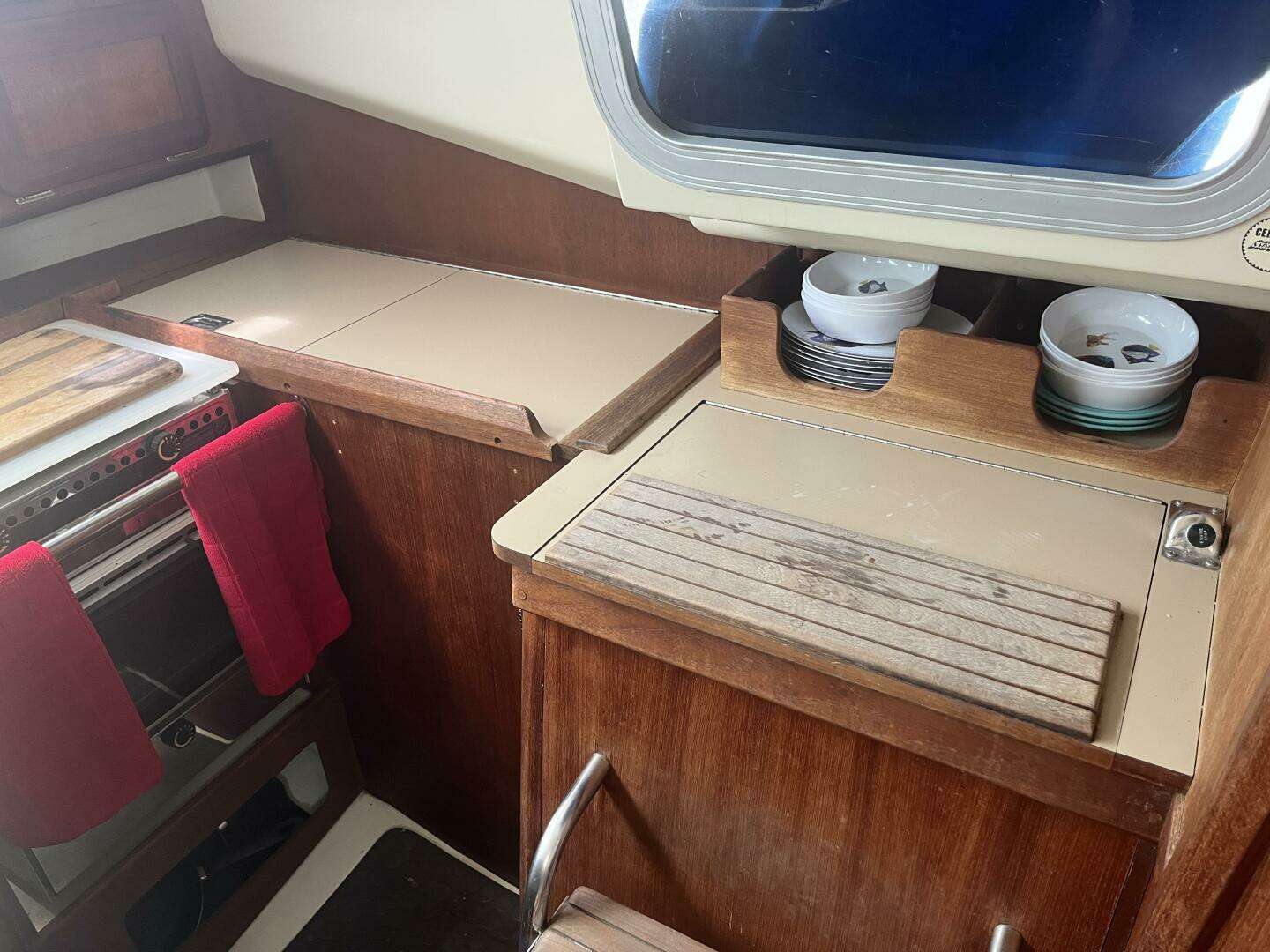1992 Hunter 33.5 - Image 26