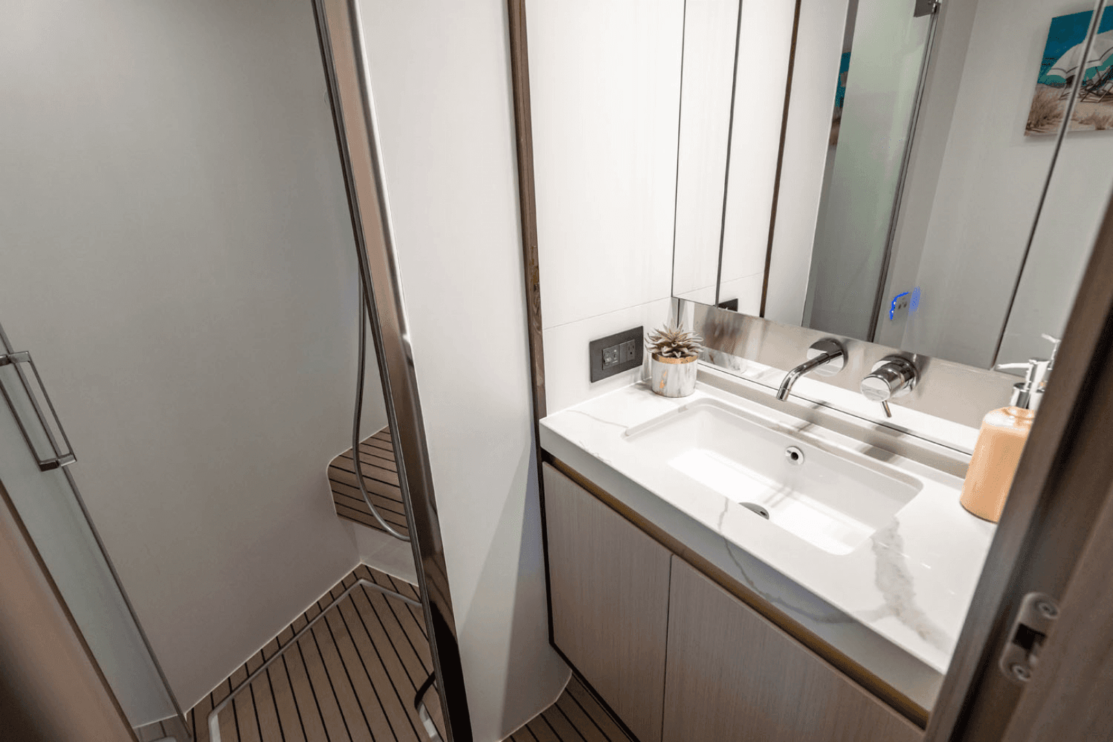 2024 Azimut 60 FLY - Image 35