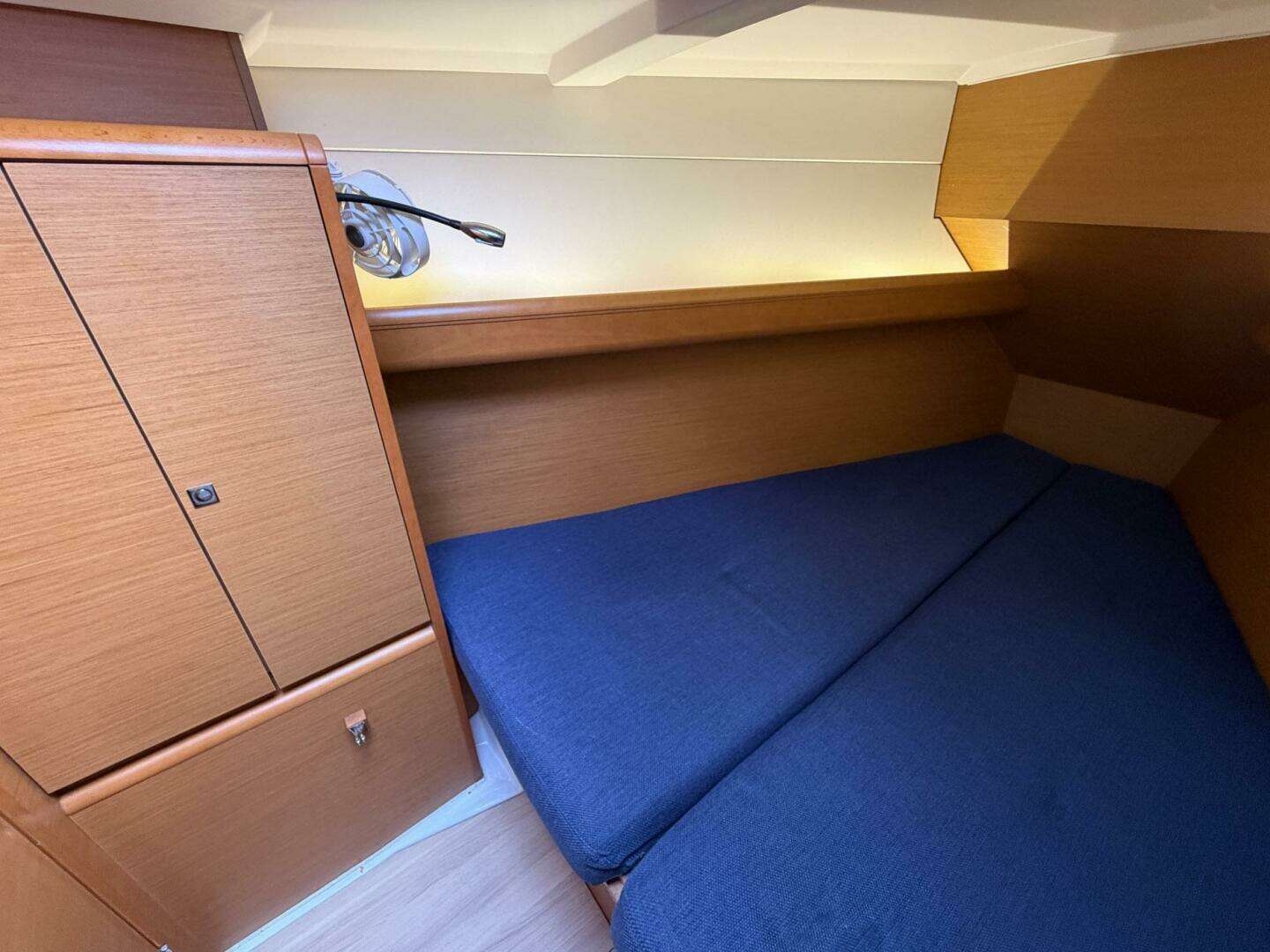 2018 Jeanneau Sun Odyssey 389 - Image 38