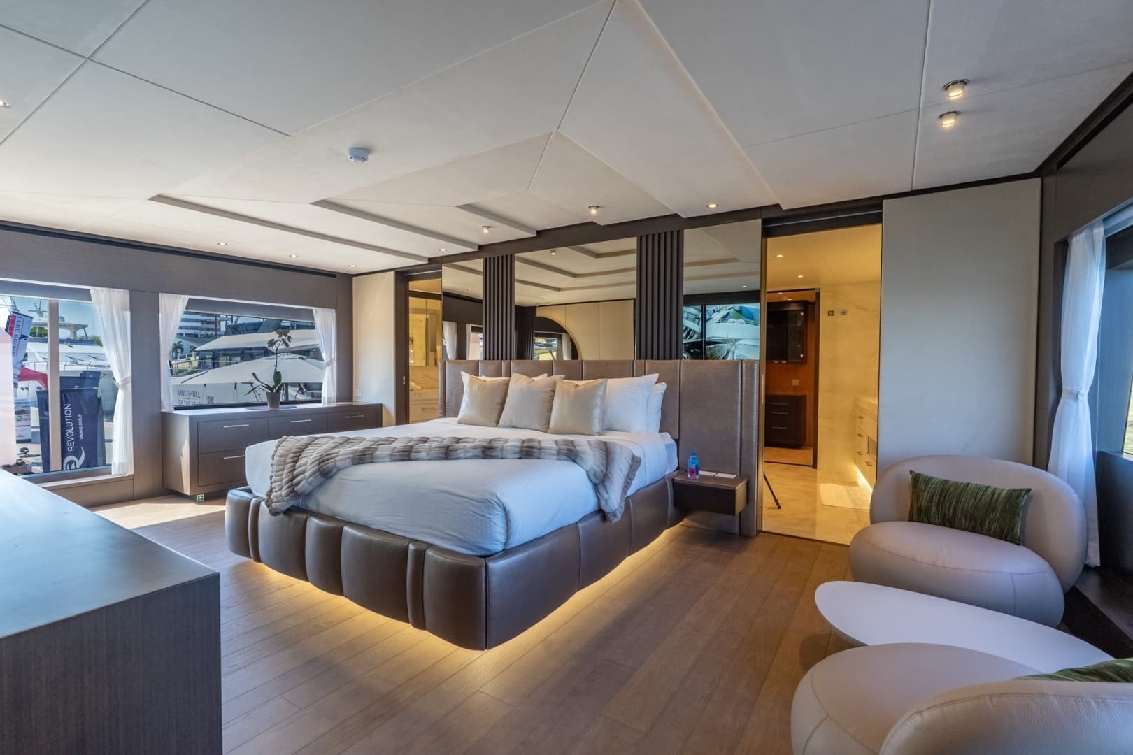 2026 Hargrave E Series Superyachts Division - Image 13