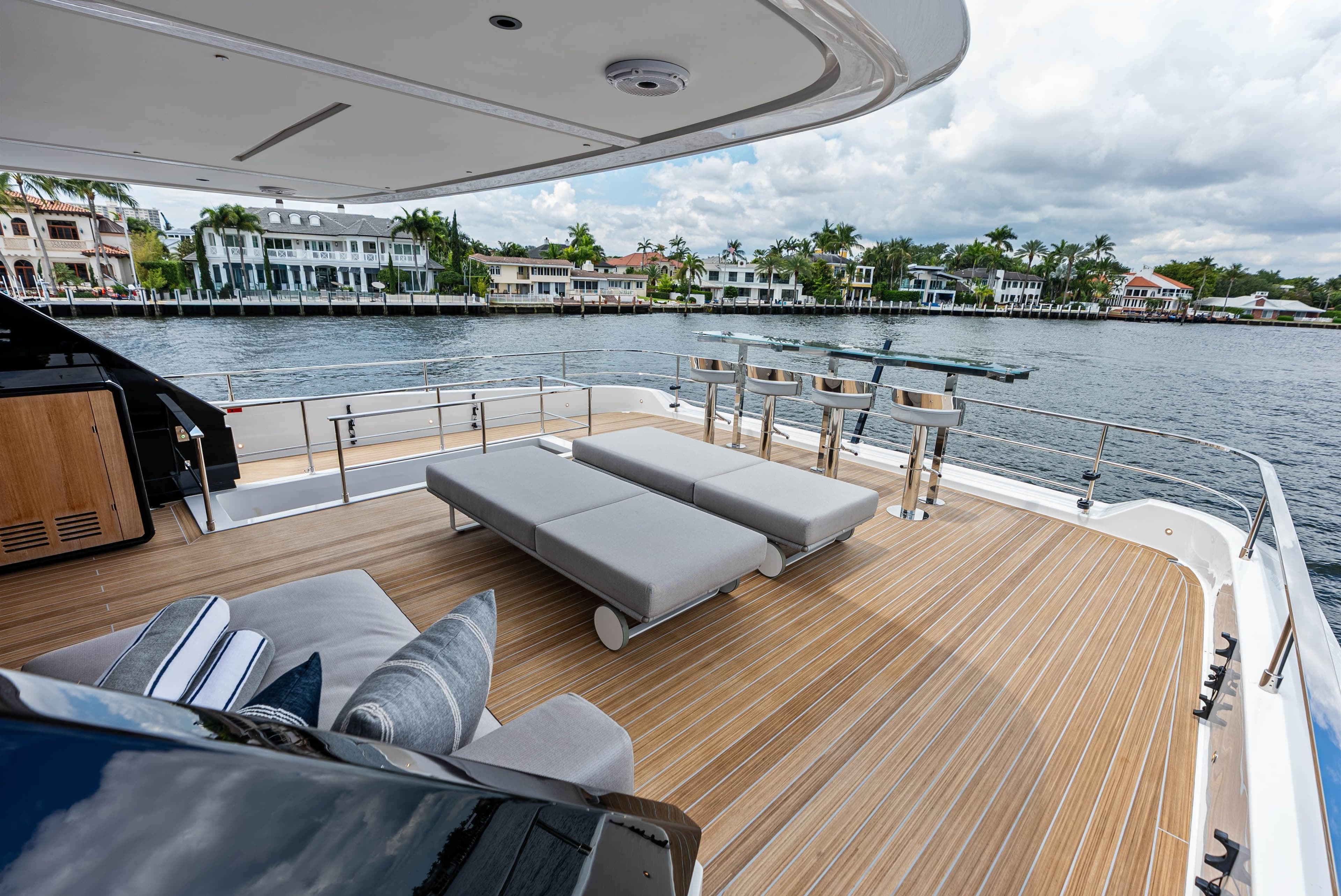 2025 Ferretti Yachts Infynito 90 - 79