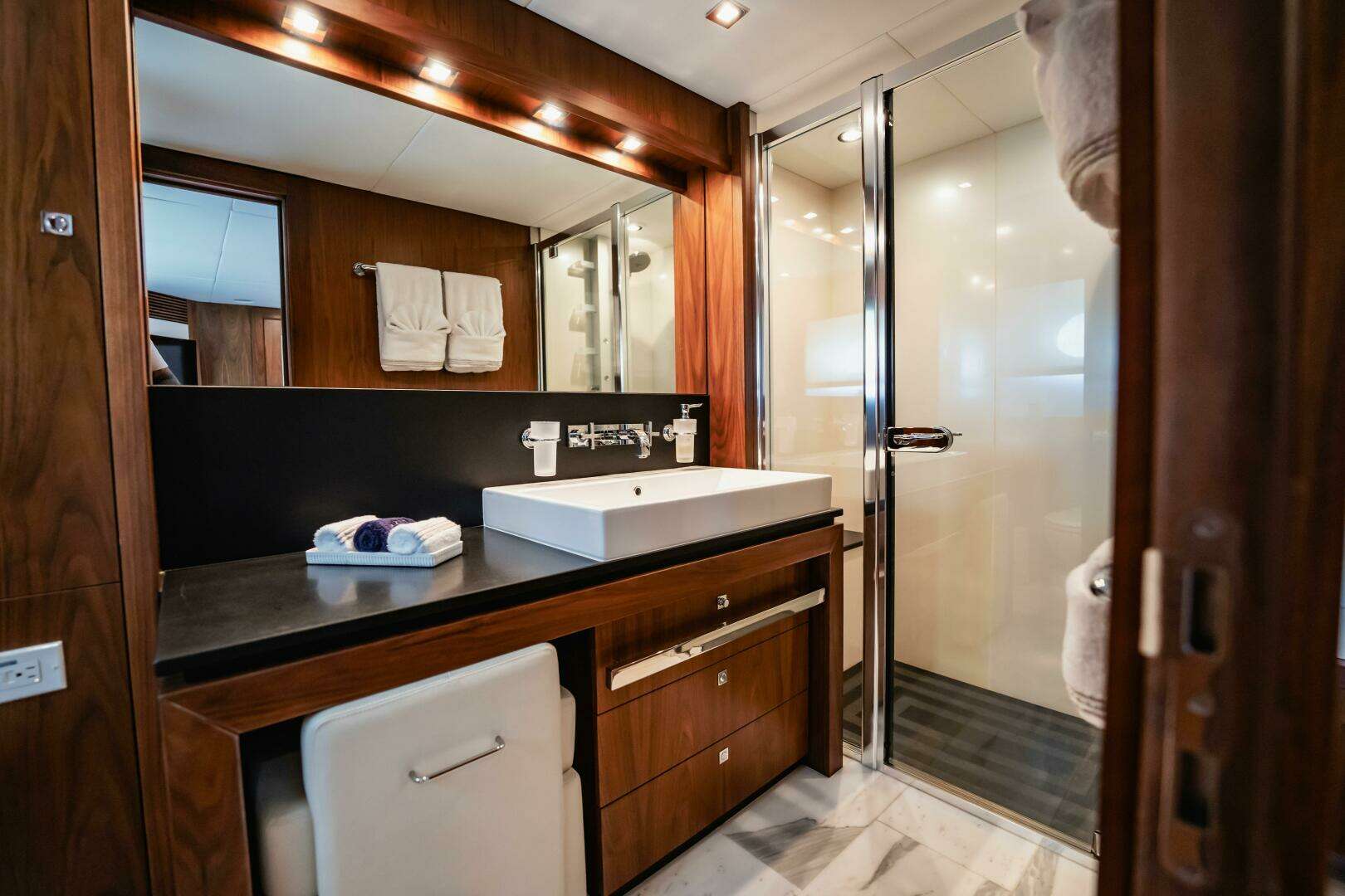 2011 Sunseeker 34 Metre Yacht - Image 67