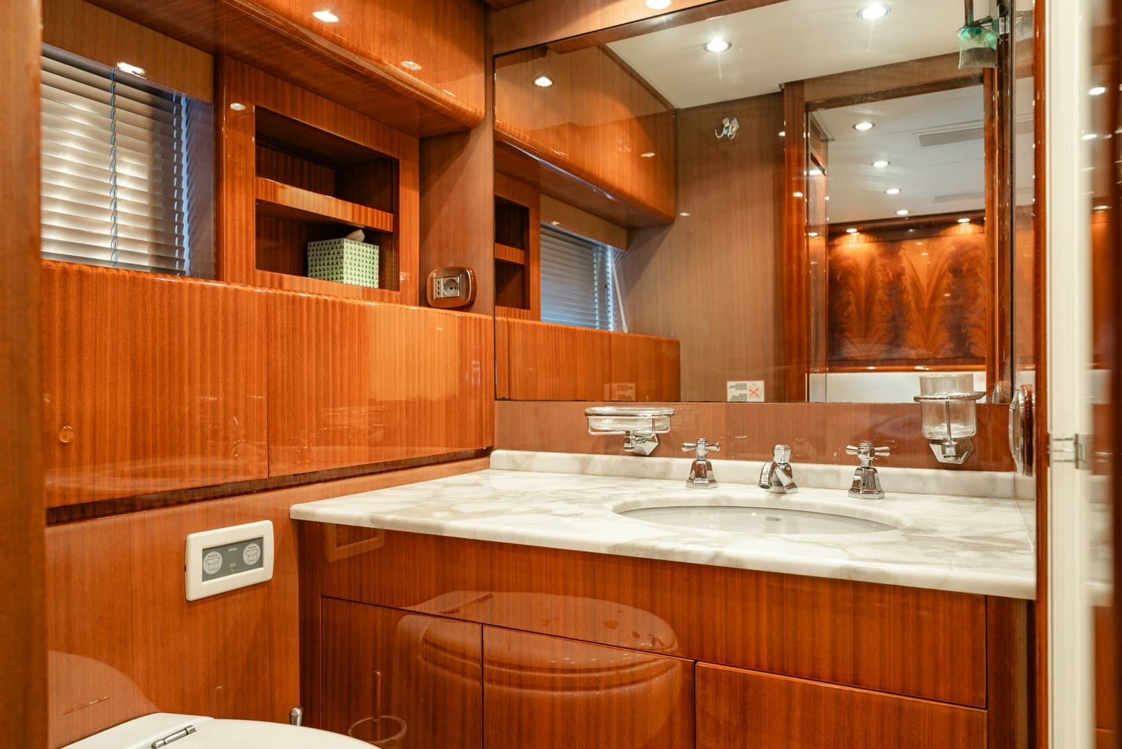 2010 Leopard Leopard 27 Sport - Image 42