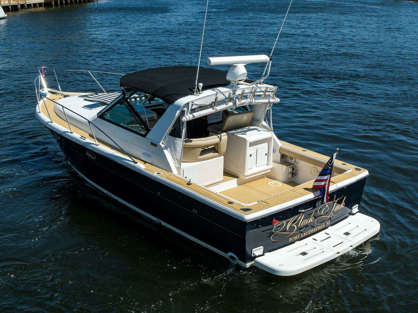 2002 Tiara Yachts 3100 LE - Image 39
