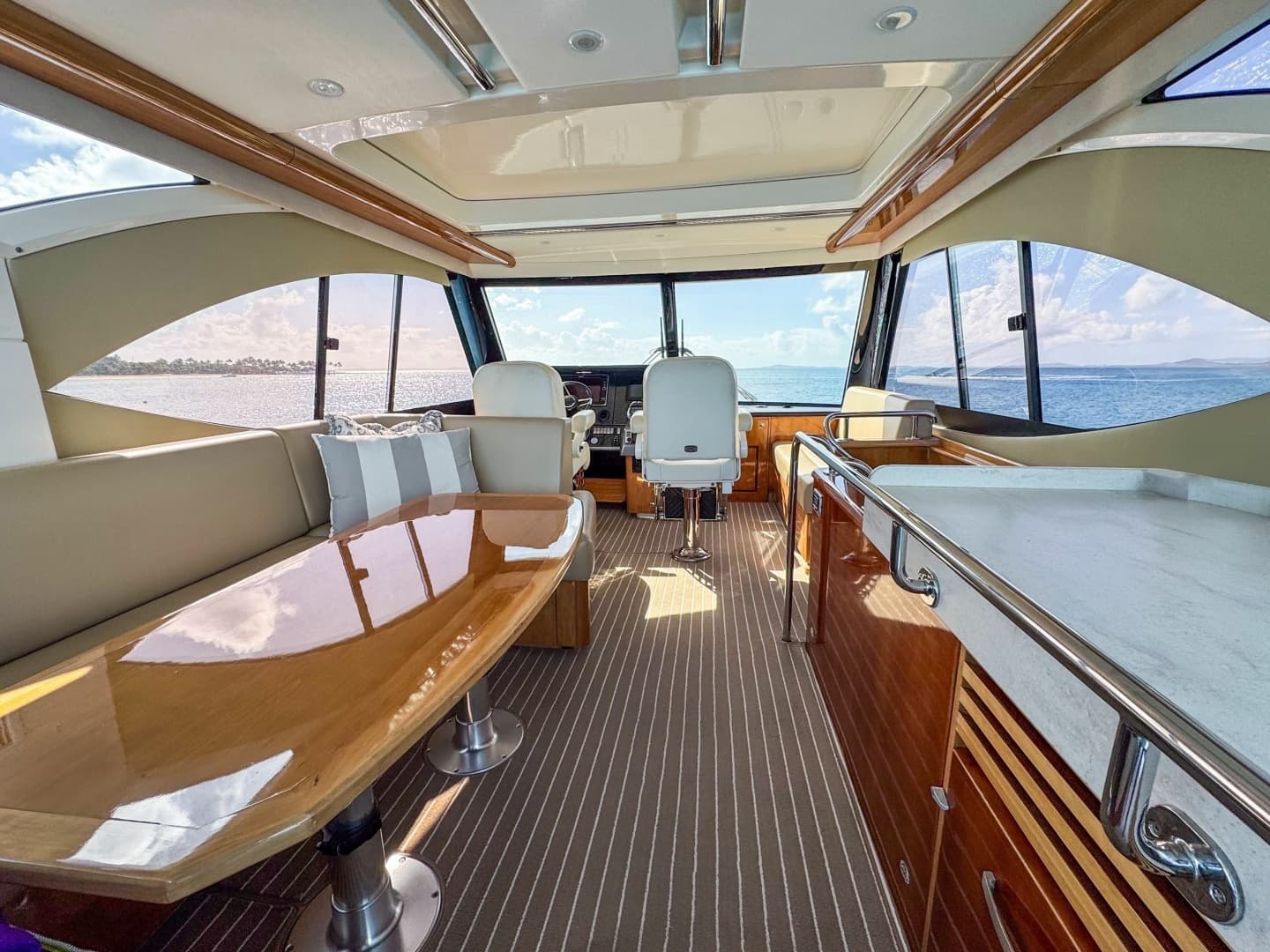 2015 Riviera 53 Enclosed Bridge - Image 39