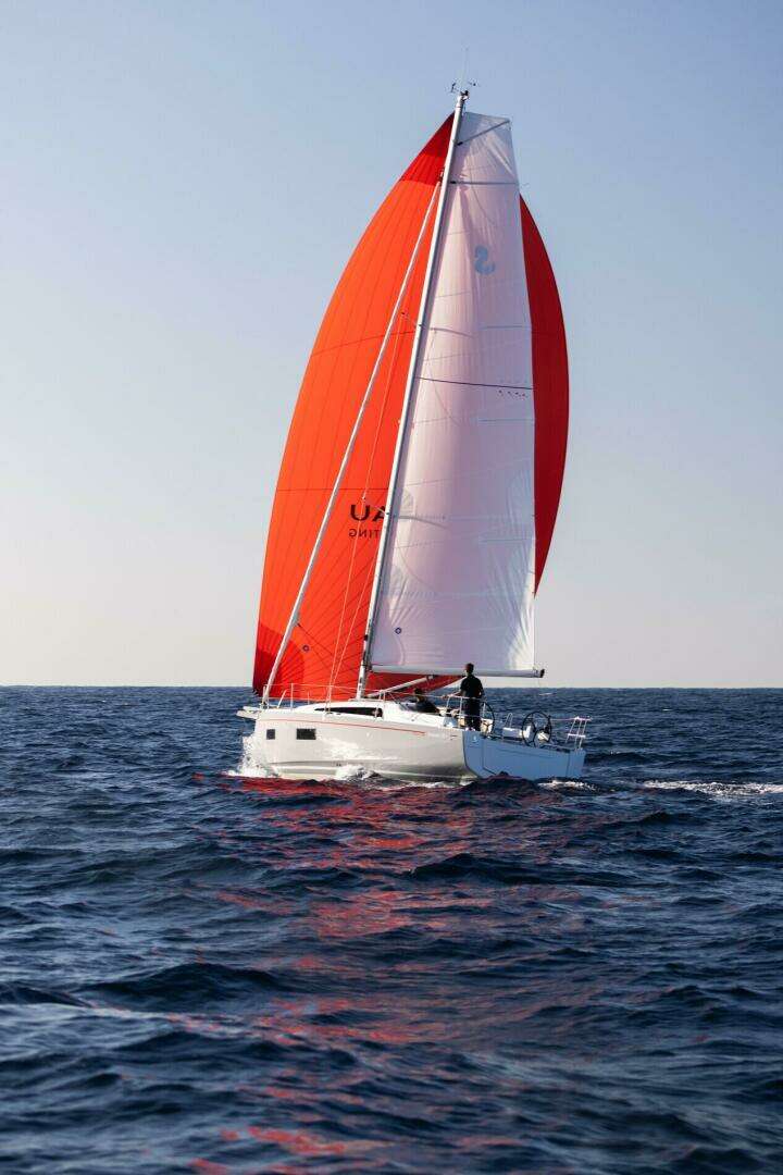 2026 Beneteau Oceanis 34.1 FIRST LINE - Image 15