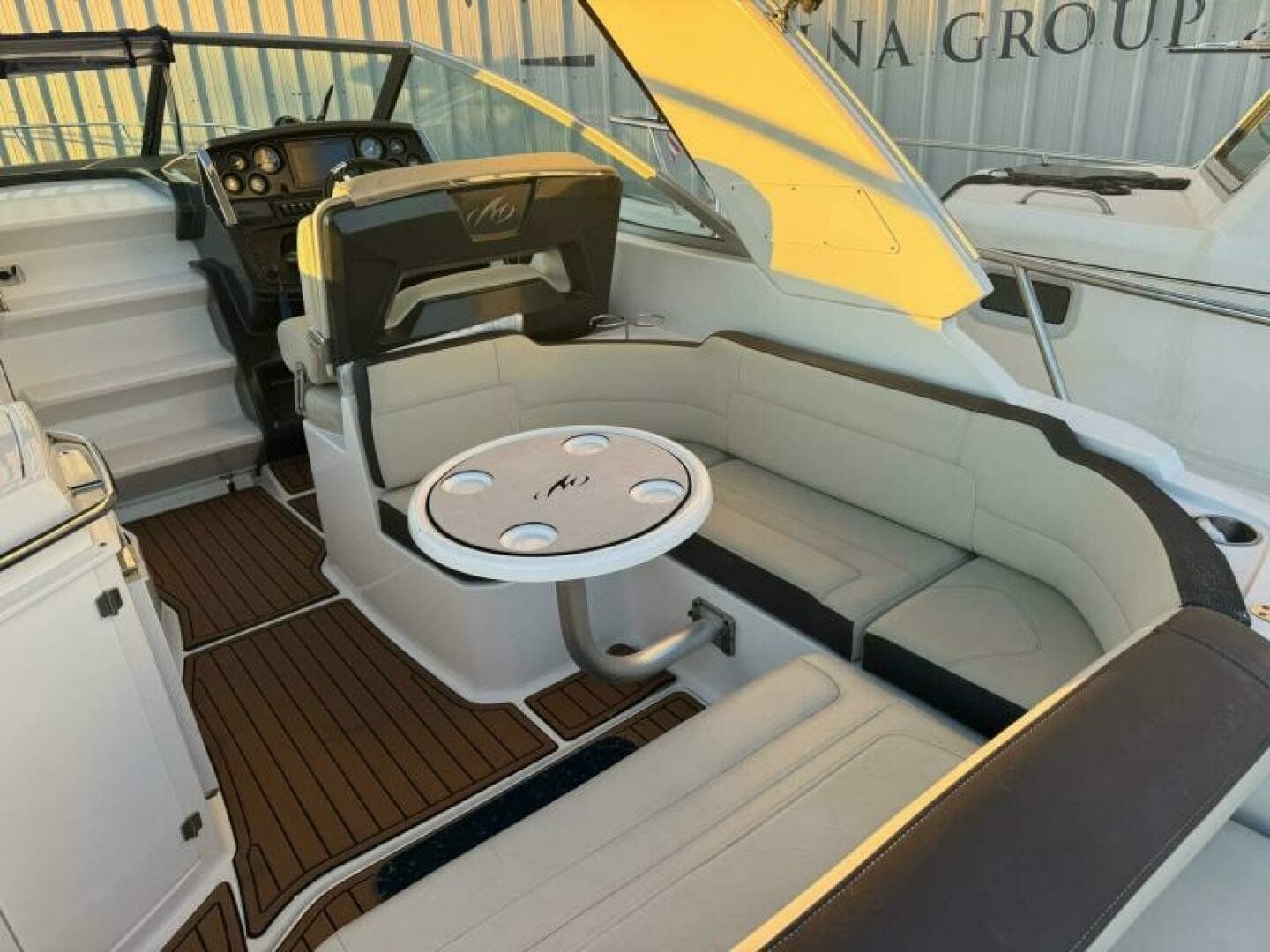 2018 Monterey 295 Sport Yacht - Image 13