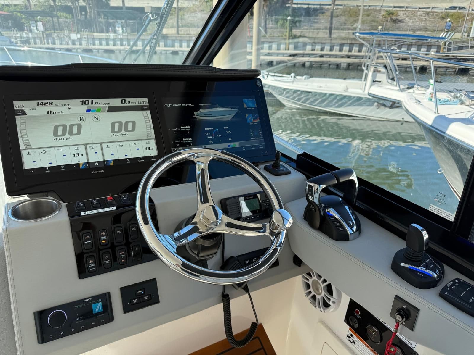 2023 REGAL 36 XO - Image 27