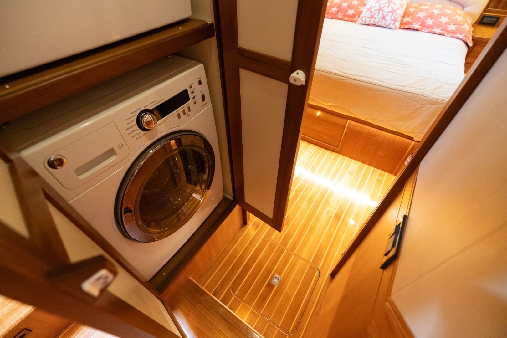 2016 Marlow Explorer 58E - Image 49