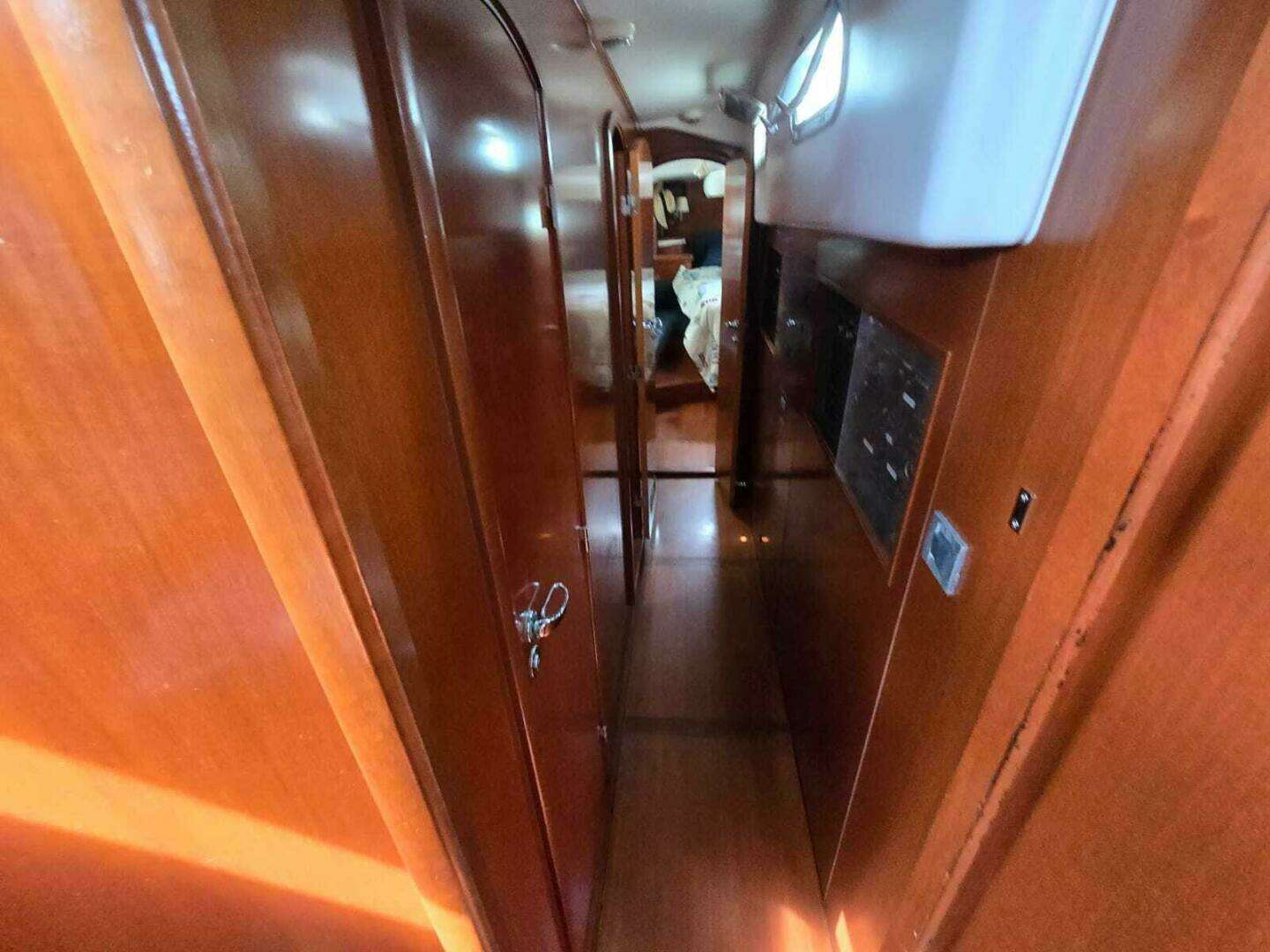 2009 Beneteau 57 - Image 17