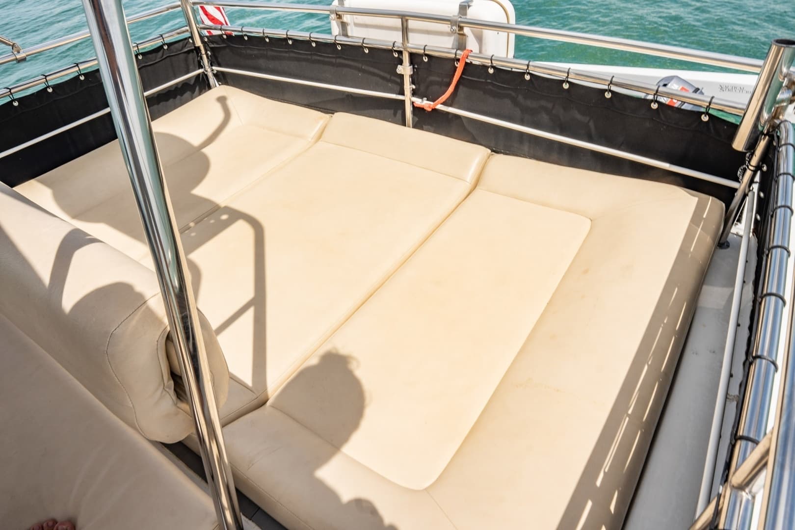 2005 Lagoon Power 43 - Image 17