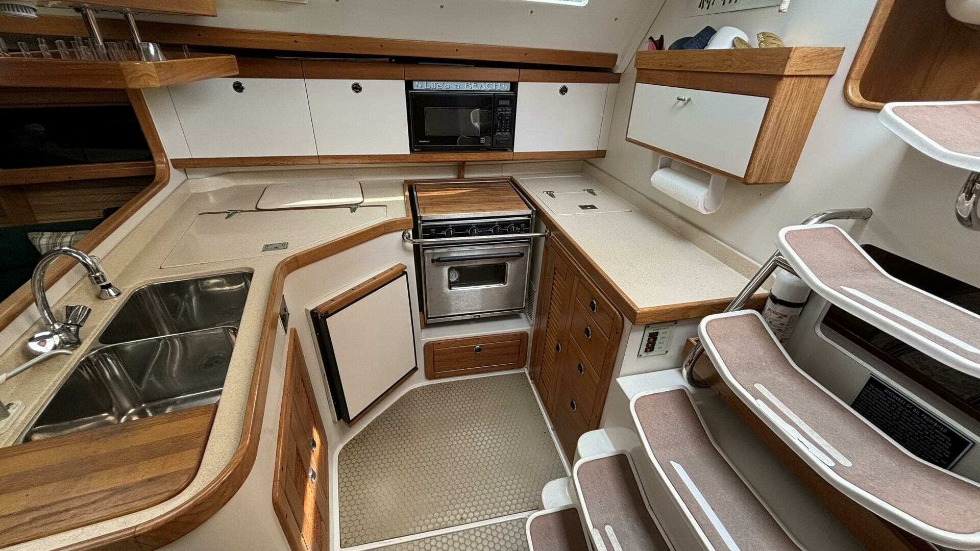 1997 Catalina 400 - Image 8