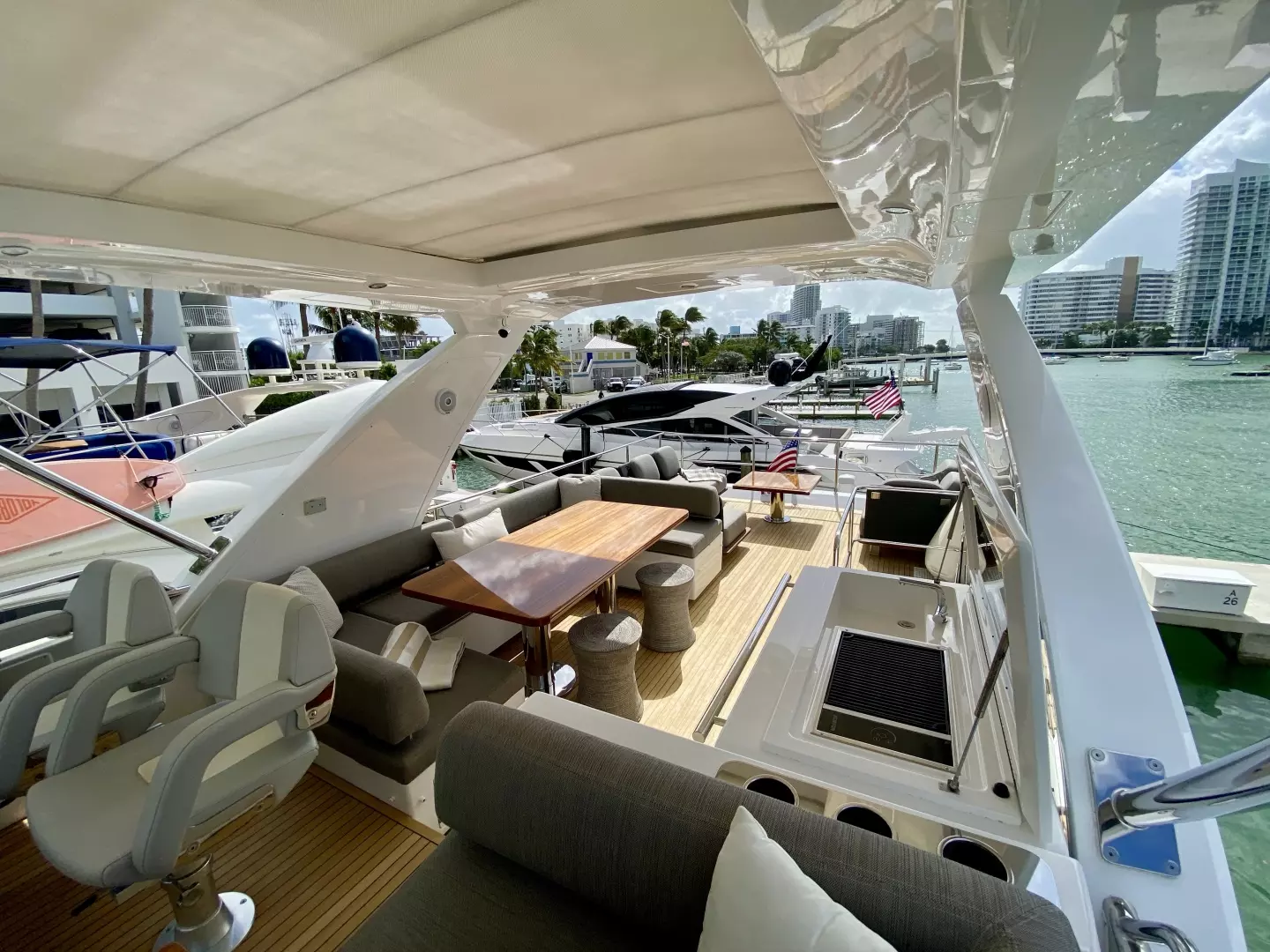 2018 Azimut Flybridge - Image 23
