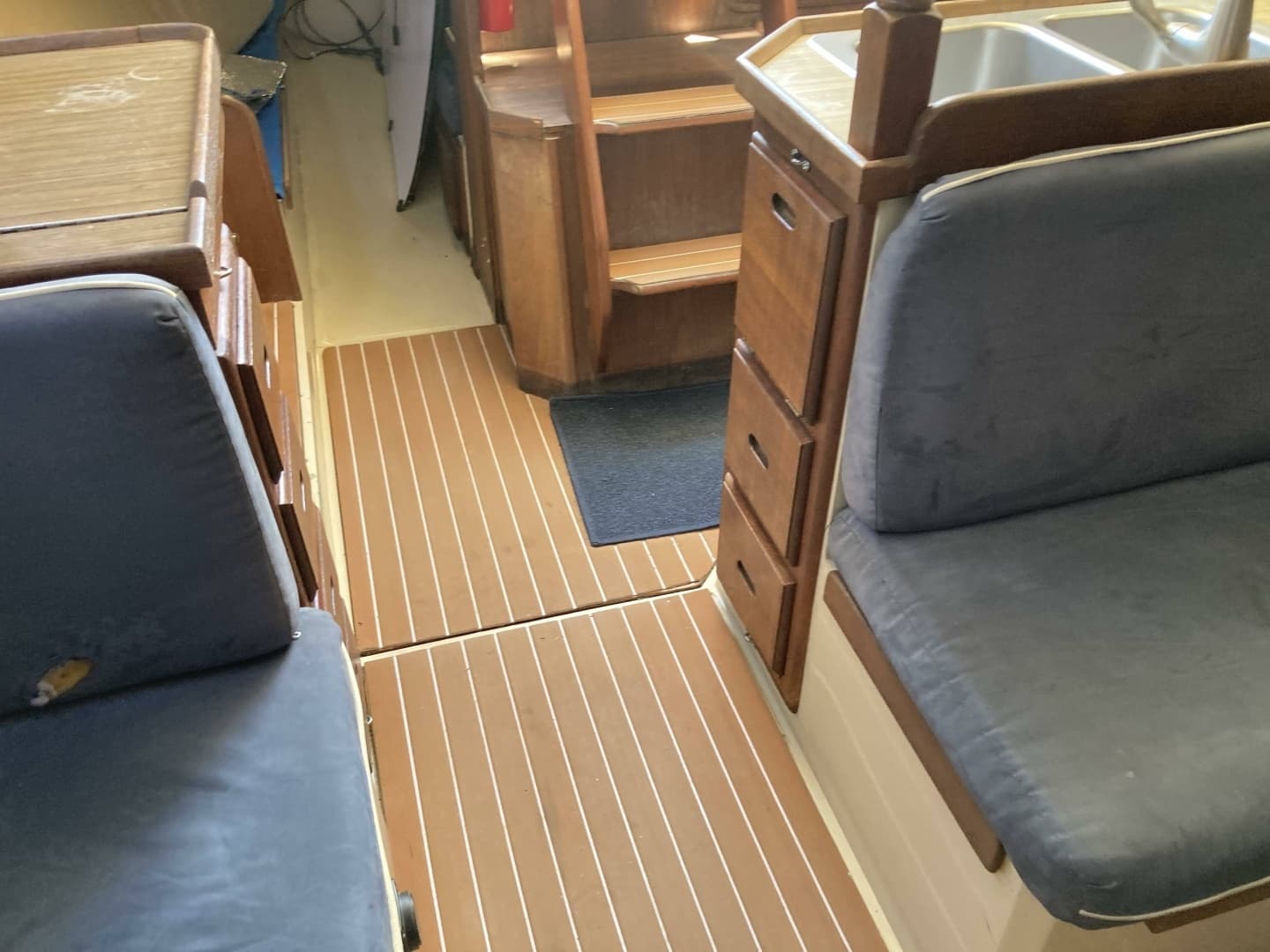 1984 Catalina 36 - Image 25
