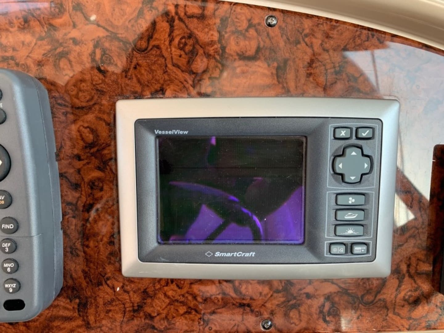 2004 Sea Ray 390 Motor Yacht - Image 25